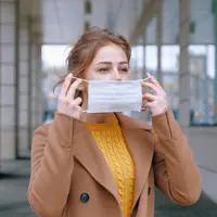 Corona | pexels.com/@shvetsa