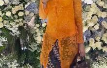 Cantiknya Yuki Kato Berkebaya Orange Sampai Ramai Disorot, Netizen 'Kupikir Yuki Tunangan