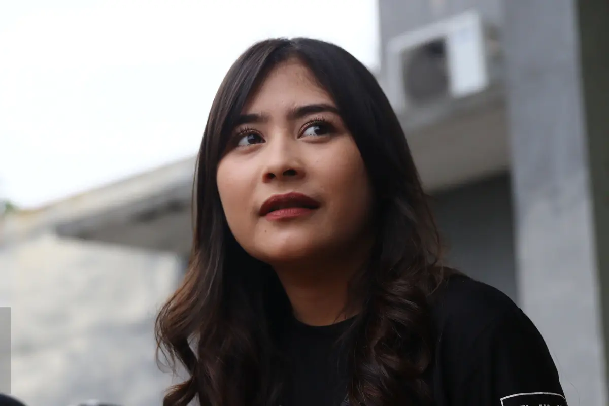 Prilly Latuconsina