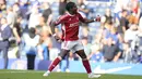 Anthony Elanga menjebol gawang Chelsea setelah memanfaatkan umpan terobosan dari Taiwo Awoniyi. (AP Photo/Kirsty Wigglesworth)