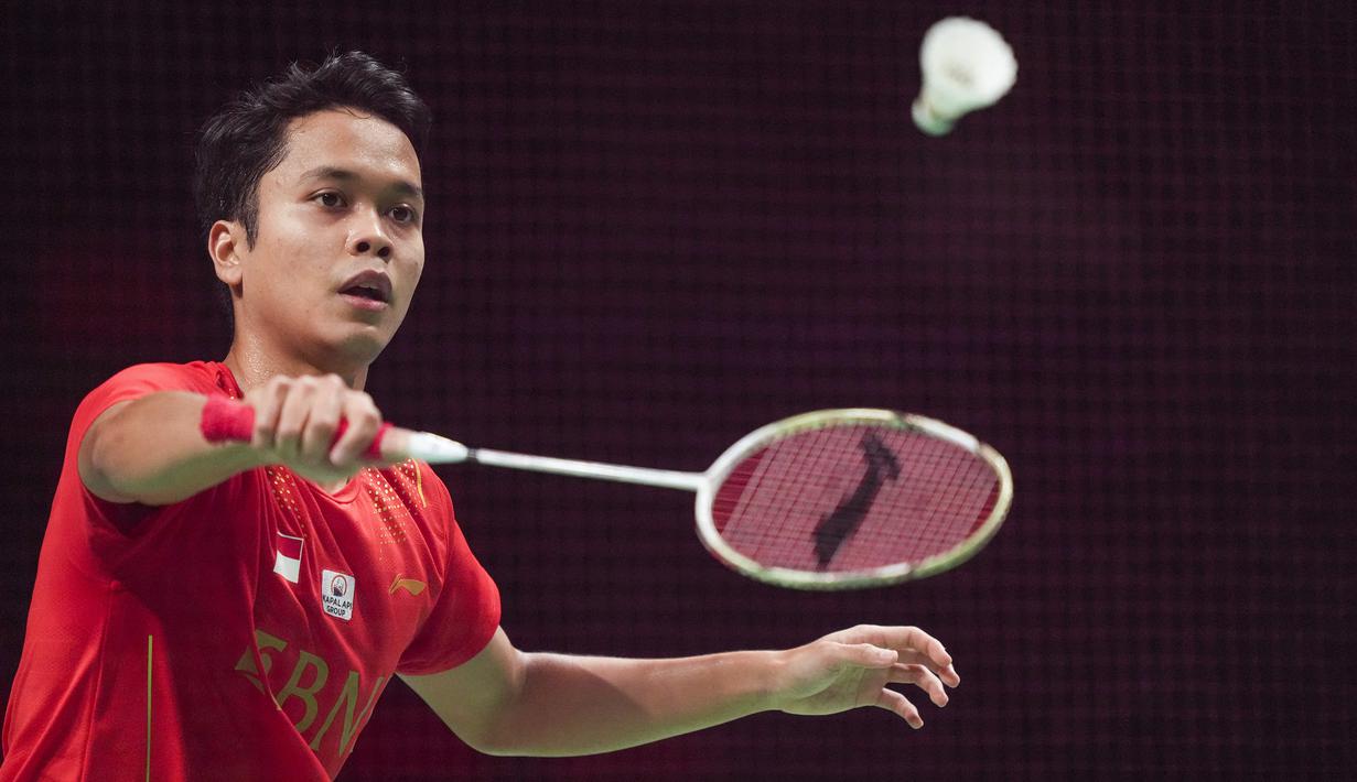 Penampilan buruk dua tunggal putra Indonesia, Anthony Sinisuka Ginting dan Jonatan Christie kembali menyeruak. Jelang berlangsungnya All England, keduanya yang jadi unggulan di German Open 2022 rontok di babak kedua alias 16 Besar dan gagal ke perempatfinal. (AFP/Claus Fisker)