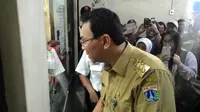 Gubernur DKI Jakarta Basuki Tjahaja Purnama atau Ahok saat berada di Stasiun Kota, Rabu (10/6/2015) (Liputan6.com/Ahmad Romadoni)
