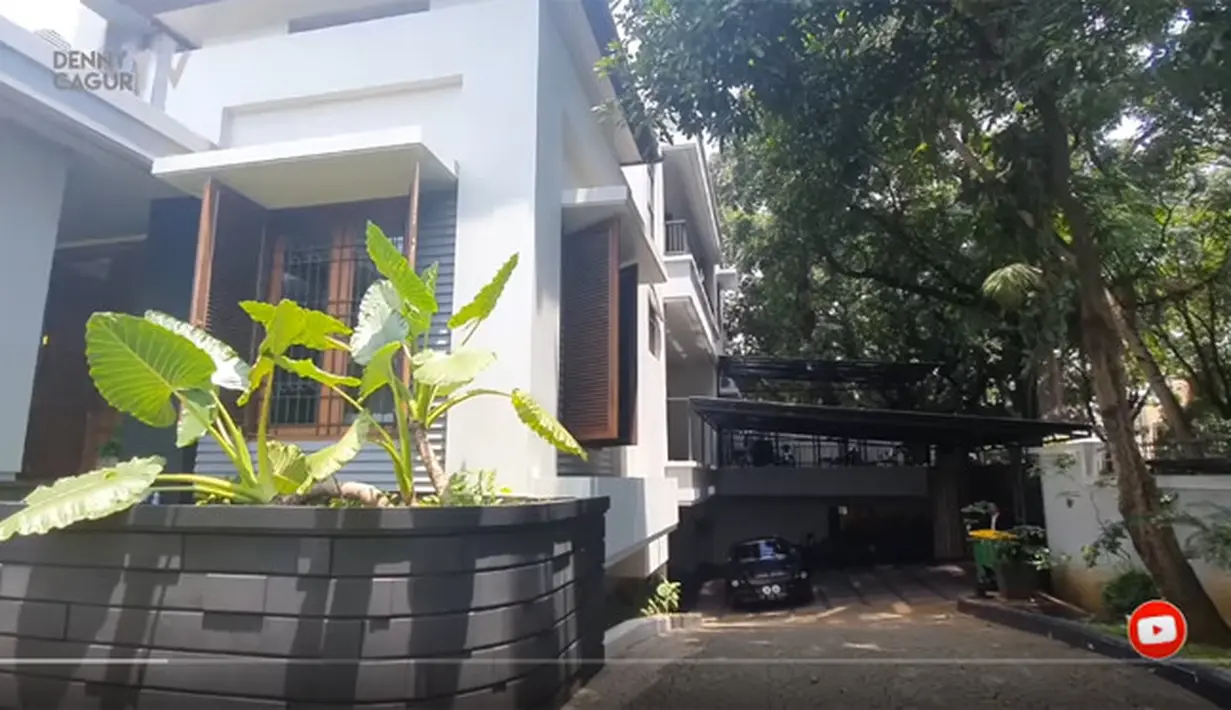 Potret Rumah Mewah Atta Halilintar (Youtube/DENNY CAGUR TV)