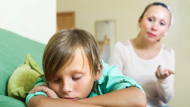 Anak Tiba-Tiba Rewel? Kenali Perbedaan Tantrum karena Lelah dan Stimulasi Berlebihan