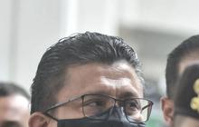 20 TAHUN MENUNGGU PELUKAN IBUNDA