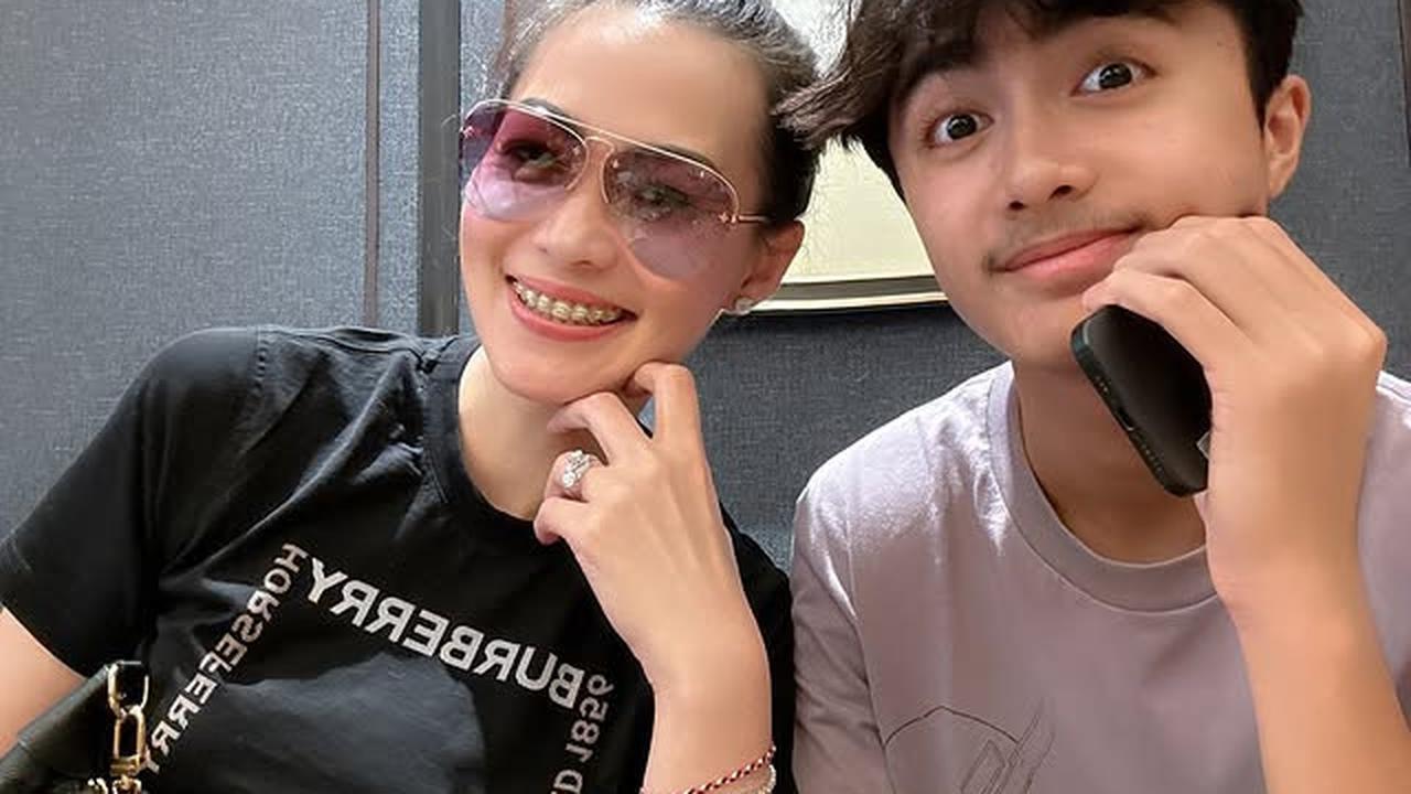 7 Potret Bintang Anak Hengky Kurniawan Bareng Christy Jusung sang Ibu, bak Kakak Adik - Dikira Pacar