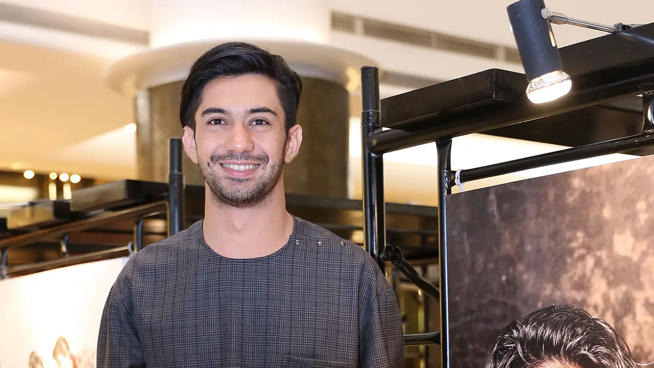 [Bintang] Reza Rahadian