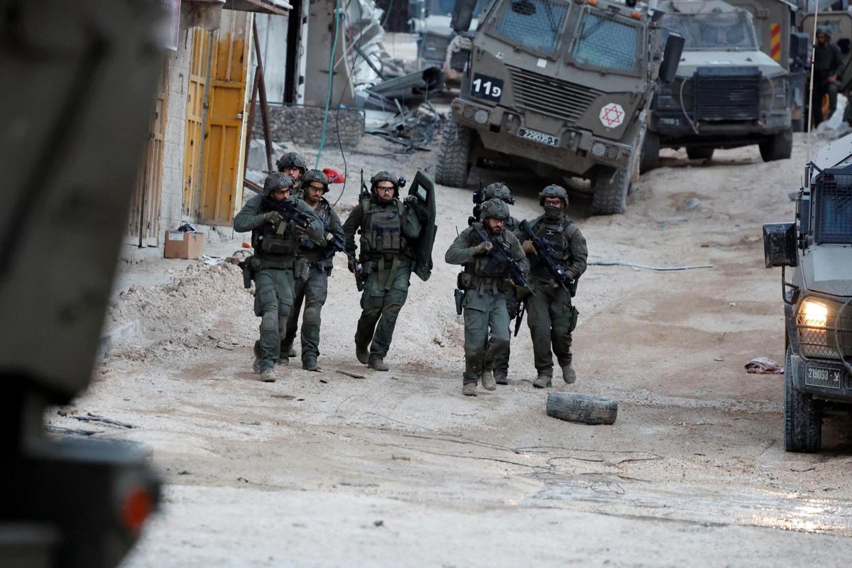 Penyerbuan militer Israel ke Kamp Nur Shams di Tepi Barat