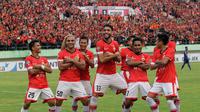 Persija Jakarta saat bersua Persib Bandung di Stadion Manahan, Solo, Jumat (3/11/2017). (Bola.com/Ronald Seger Prabowo)