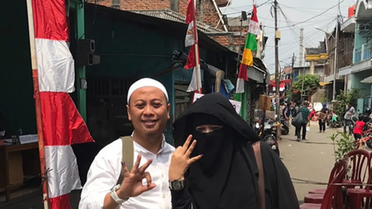 [Bintang] Opick dan Istri