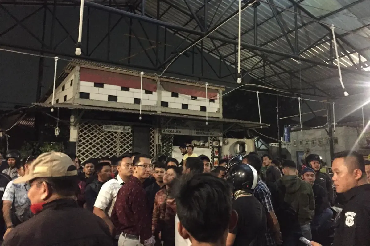 Lokasi bentrok antara Jakmania dengan suporter PSM Makassar di kawasan Tebet, Jakarta, Selasa malam (6/8/2019).