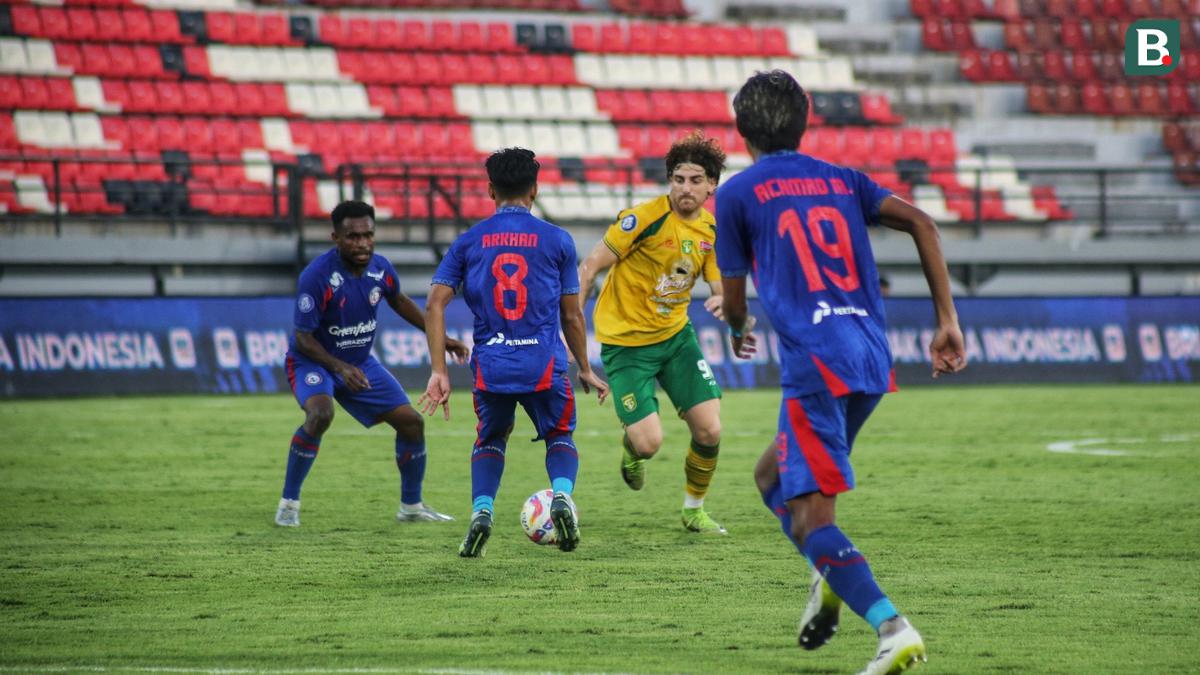 3 Momen Penting di Balik Hasil Imbang Arema FC vs Persebaya di BRI Liga 1: Bajul Ijo Belum Terkalahkan dari Singo Edan Sejak 2019