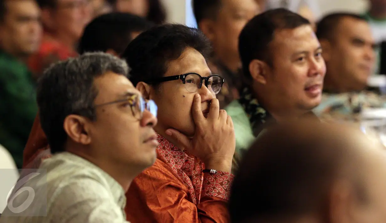 Ketua Umum Partai Kebangkitan Bangsa (PKB) Muhaimin Iskandar (Cak Imin) saat menghadiri acara diskusi PKB di Jakarta, Senin (23/1). Diskusi bertema "Om Toleran Om" membahas SARA, Radikalisme dan Prospek Ekonomi Indonesia 2017. (Liputan6.com/Johan Tallo)