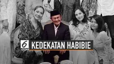 BJ Habibie adalah negarawan yang biografinya telah diangkat dalam beberapa film. BJ Habibie dikenal dekat dengan aktor yang memerankan dirinya.