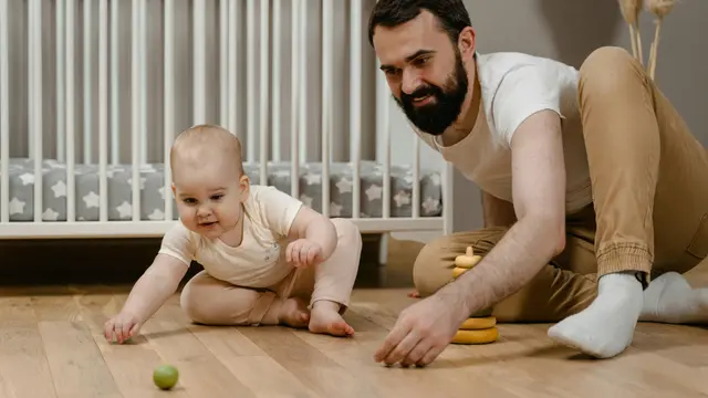 Mendukung Ikatan Emosional dengan Orang Tua
