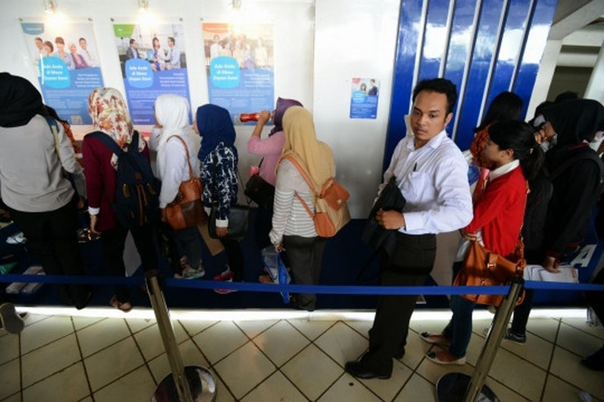 Geliat pencari kerja serbu Job For Career 2015