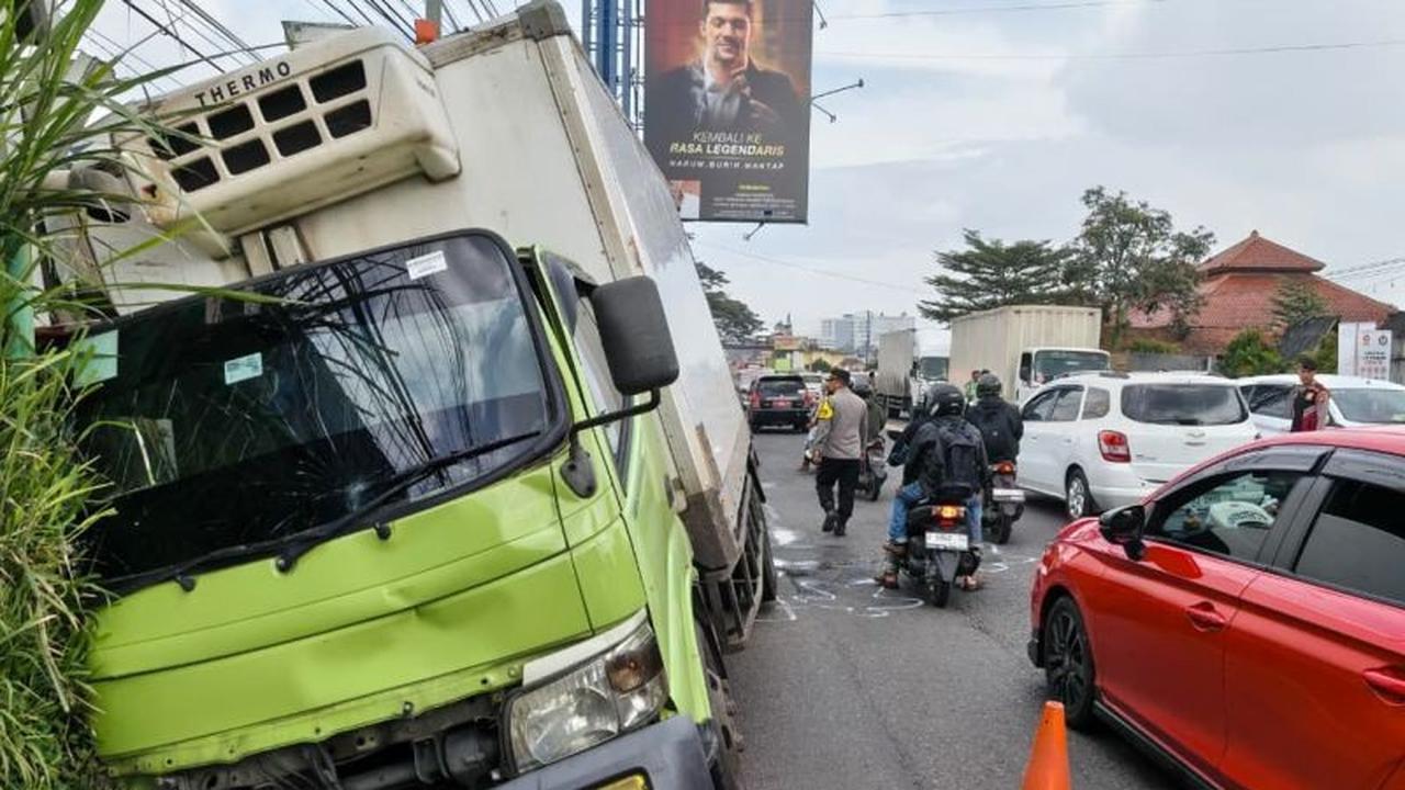 Truk Oleng di Jalur Nagreg Tewaskan Satu Orang, Polresta Bandung Imbau Kewaspadaan