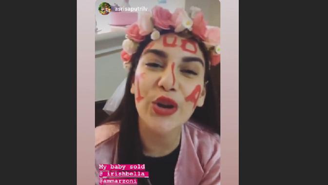 penampilan irish bella saat bridal shower bikin geli
