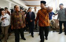 Tokoh nasional hingga orang biasa hadiri open house di Istana Wapres