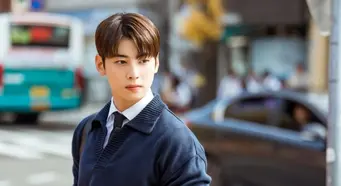 Ide Outfit Effortless ala Cha Eun Woo ASTRO, Simpel