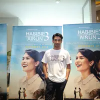 Reza Rahadian (Daniel Kampua/Fimela.com)