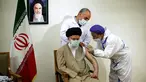Pemimpin tertinggi Iran, Ayatollah Ali Khamenei mendapat dosis vaksin Covid-19 buatan lokal, COV-Iran Barekat, di Teheran, Jumat (25/6/2021). Ayatollah Ali Khamenei mengaku tidak tertarik mengambil vaksin buatan luar negeri karena menurutnya lebih baik menunggu vaksin Iran. (KHAMENEI.IR / AFP)