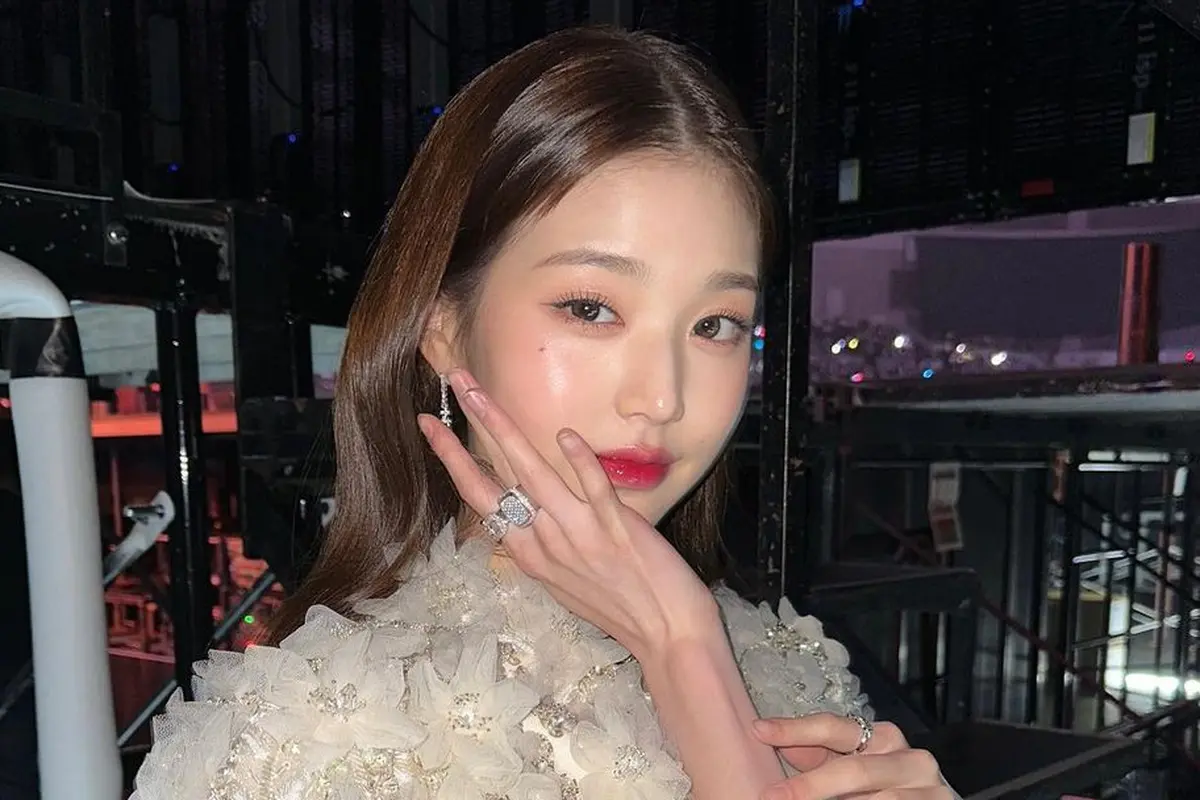 Dikenal Memiliki Rambut yang Panjang dan Lebat, Inilah 5 Styling Rambut dari Jang Wonyoung IVE