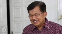 Wapres Jusuf Kalla di rumah dinas Wakil Presiden, Jakarta (Liputan6.com/Herman Zakharia)