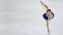 Zijun Li Atlet Ice Skating dunia asal China menari di atas seluncur es dalam kejuaraan Ice Skating dunia, ISU Dunia Figure Skating Championships di Boston, Massachusetts, Amerika Serikat, (31/3). (REUTERS/Brian Snyder)