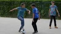 Kabar dari Prancis: Tarian Ala Zidane Bius Fan Zone Paris