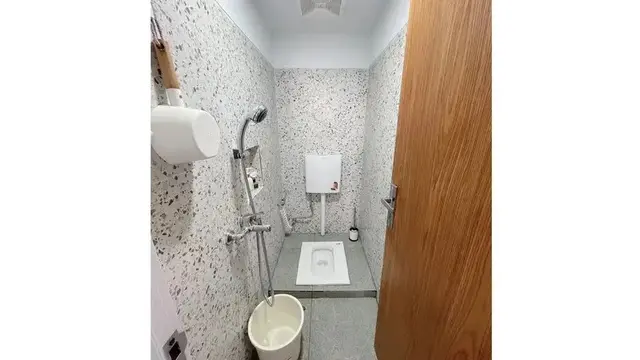 Desain Kamar Mandi Hemat Tempat