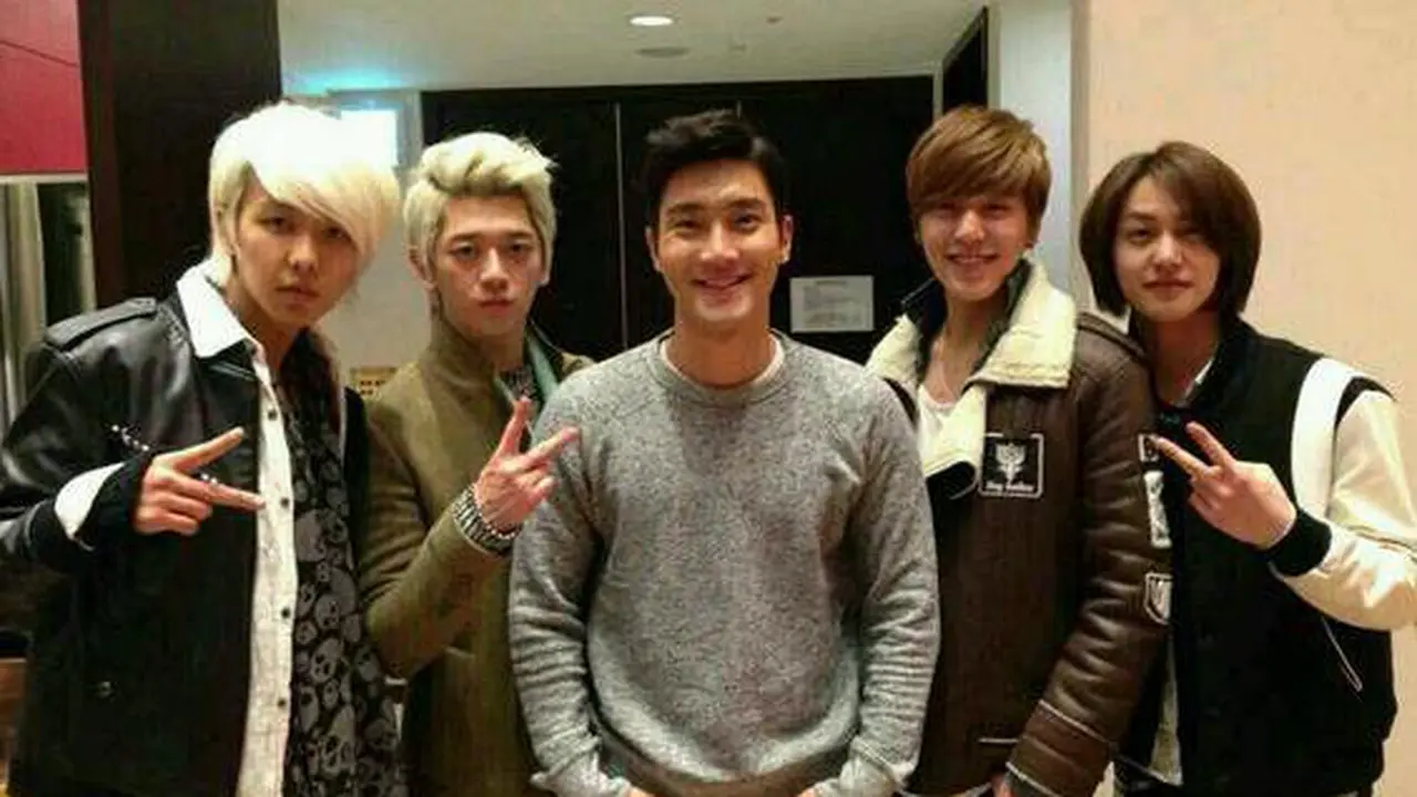 JJCC Dapat Dukungan Siwon `Super Junior`