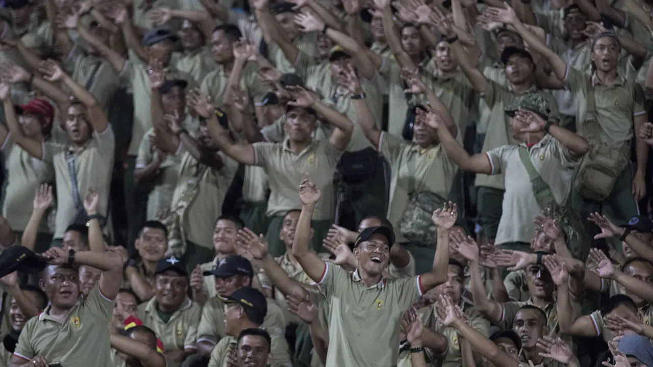 Suporter PS TNI