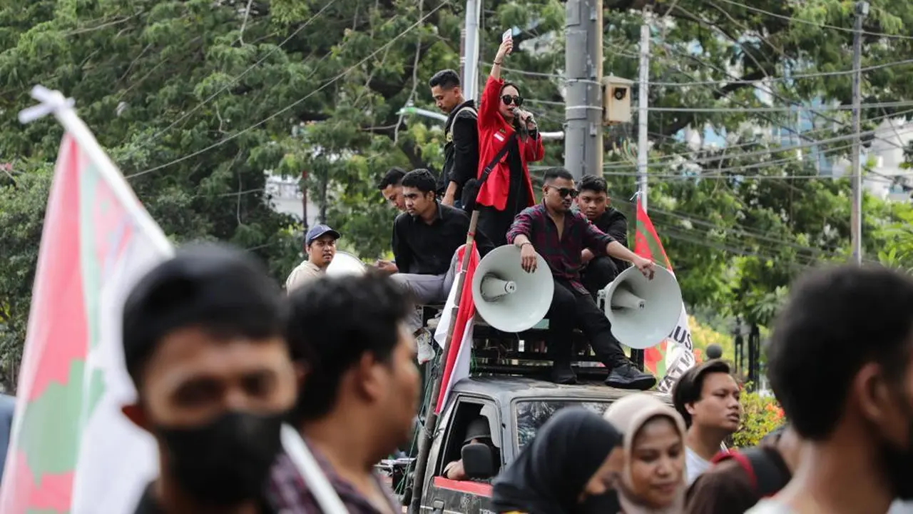Aliansi Badan Eksekutif Mahasiswa (BEM) Nusantara menggaungkan kekecewaannya atas keputusan Mahkamah Konstitusi (MK) Nomor 90/PUU-XXI/2023 yang melonggarnya syarat usia minimum capres-cawapres, Senin (23/10/23) (Istimewa)