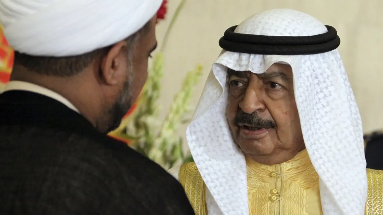 PM Bahrain Khalifa bin Salman meninggal dunia. Foto tahun 2010.