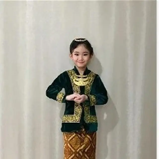 6 Potret Bilqis Anak Ayu Ting Ting Pakai Kebaya dari Kecil hingga Kini Remaja