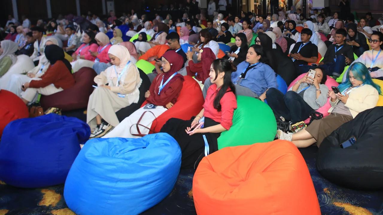 FOTO: Keseruan Gen Z Fest Gaungkan Anti Bullying dan Kesehatan Mental