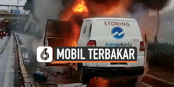 VIDEO: Minibus Transjakarta Terbakar Hebat di Cawang