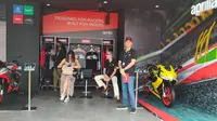 MotoGP Mandalika 2022 Sudah Dimulai, Apakah Dagangan Para Penjual Laris Manis?  (Liputan6.com/Henry)