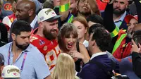 Taylor Swift mendukung kekasihnya di Super Bowl LVIII (AFP)