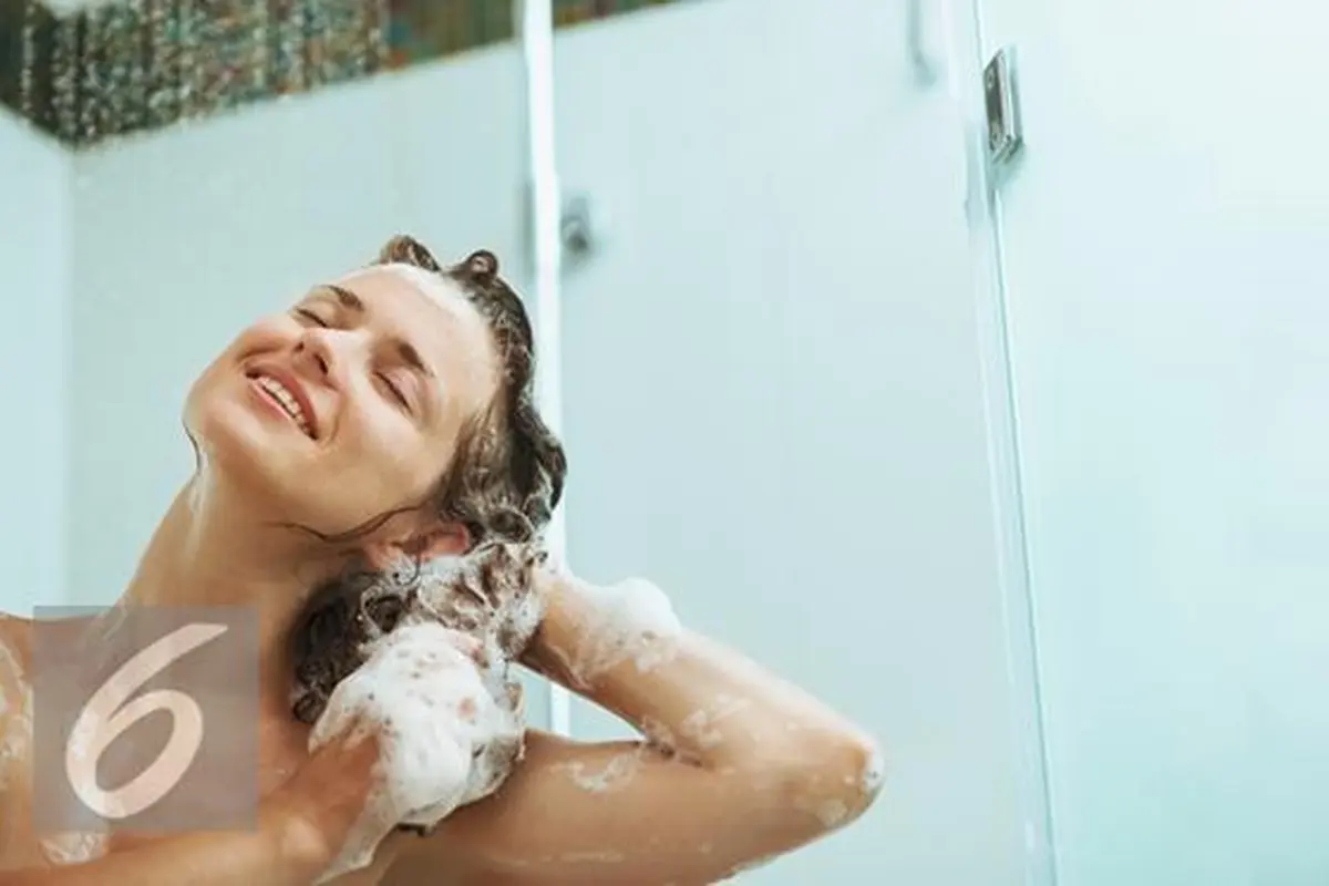 Intip 11 Rahasia Keramas yang Dapat Merusak Rambut Anda