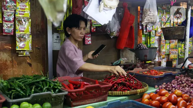 FOTO: Harga Cabai Terus Merangkak Naik