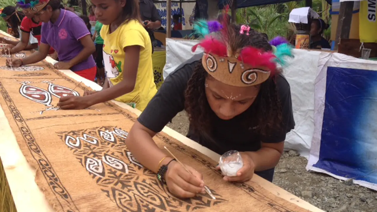 2 Rekor MURI Tercipta di Festival Danau Sentani Papua