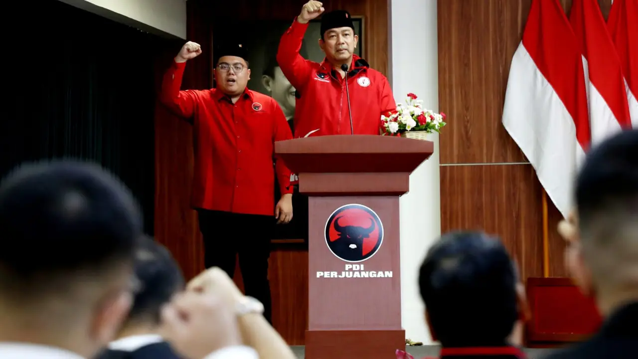 DPP PDI Perjuangan (DPP) melantik Hendrar Prihadi menjadi Ketua Umum DPP Taruna Merah Putih (TMP) periode 2019-2024, menggantikan Maruarar Sirait (Istimewa)