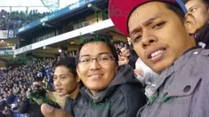Evan Dimas bersama sahabatnya Fuguh Pangestu menjadi saksi kemenangan Espanyol dalam pertandingan La Liga melawan Deportivo La Coruna pada Sabtu (20/2/2016) waktu setempat.