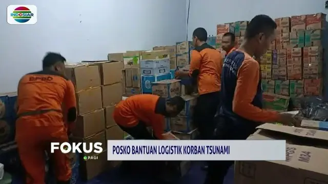 Bantuan logistik terus mengalir bagi para korban tsunami Banten dan Lampung. Salah satunya di posko penampungan bantuan logistik yang dibuka pihak TNI di Makoramil Cinangka, Serang.