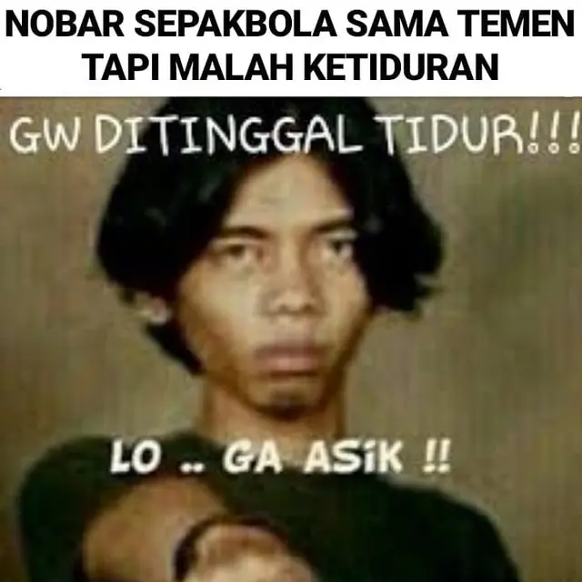 6 Meme Momen Ditinggal Sendirian yang Bikin Nangis