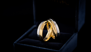 Model cincin nikah ukir nama (Foto: Reve Art AI)