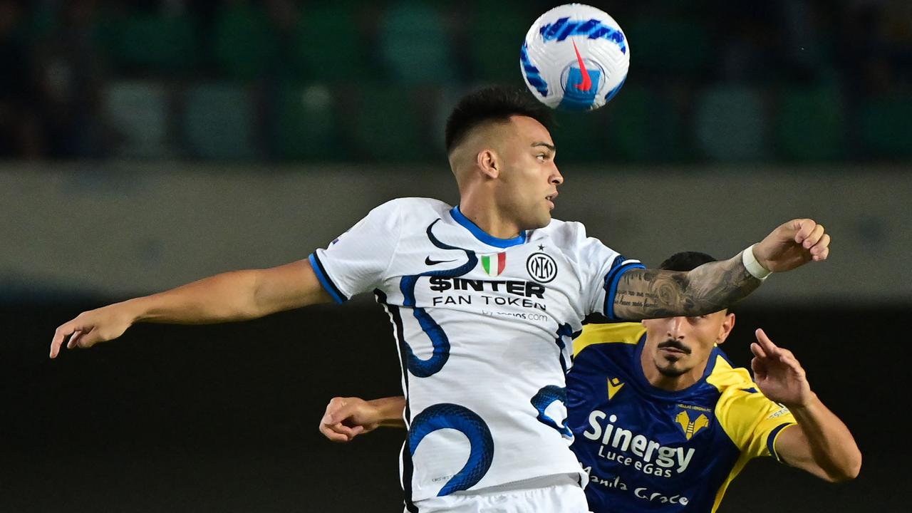 Foto: Sempat Tertinggal di Babak Pertama, Inter Milan Menang Meyakinkan dari Tuan Rumah Hellas Verona pada Liga Italia 2021/2022