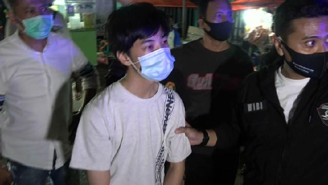 Salah satu pelaku penembakan misterius di Tangsel. (Liputan6.com/Pramita Tristiawati)